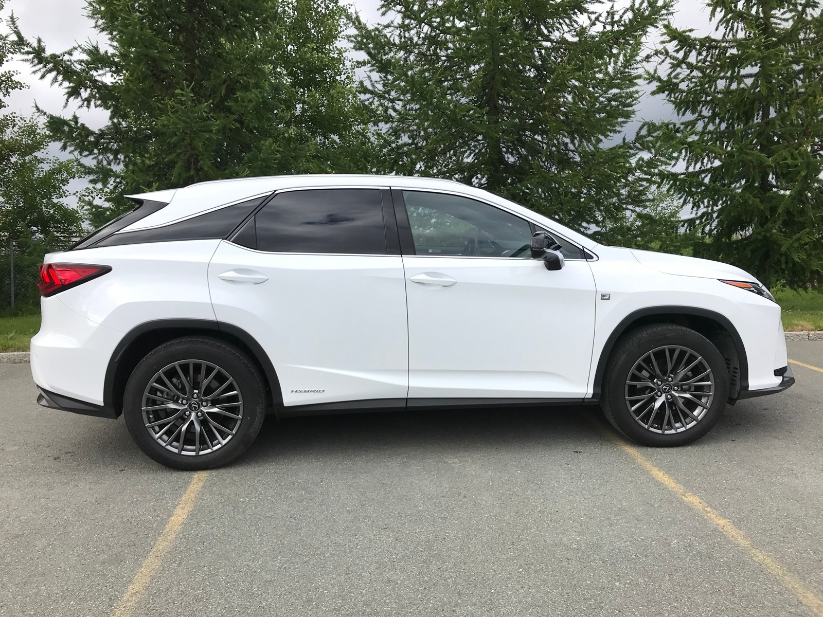 Lexus rx багажник
